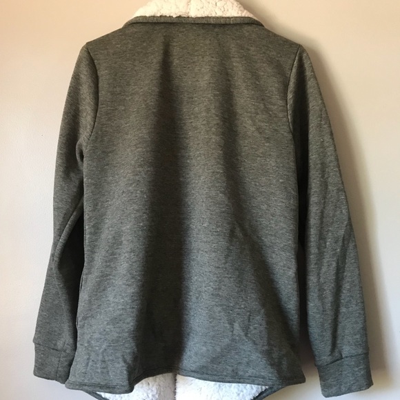 St Johns Bay Army Green Sweater with Wool Collar - Picture 2 of 3